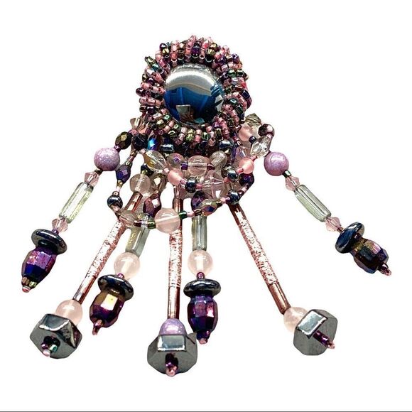 Hand beaded hematite-pink -opalescent artisan fiber wrapped chandelier earrings - Picture 10 of 11